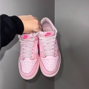 Nike Women's triple pink dunks